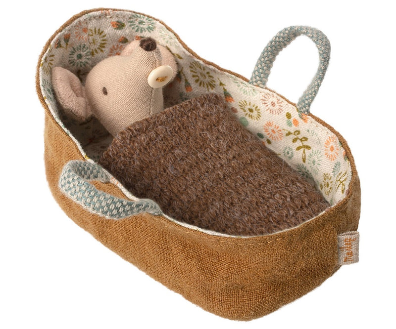 Baby Mouse in Carrycot